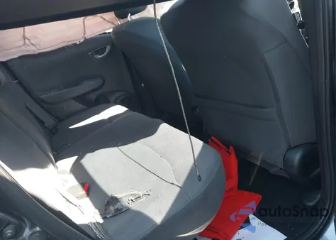 2013 Honda Fit from USA, damaged, VIN JHMGE8H3XDC008087